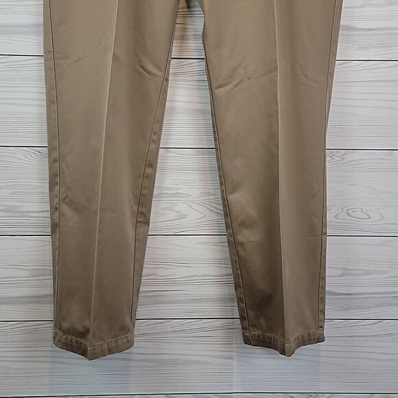 Dockers original classic fit chinos in tan Men's Size 40X34 - Picture 5 of 16